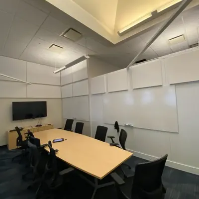 Paintable Wall Panels in Meeting Rooms